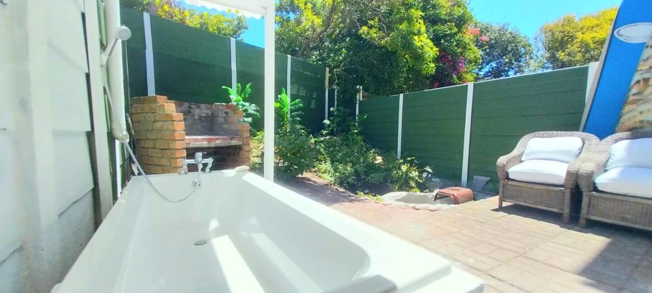 Lakeside Guest House Cape Town Room photo