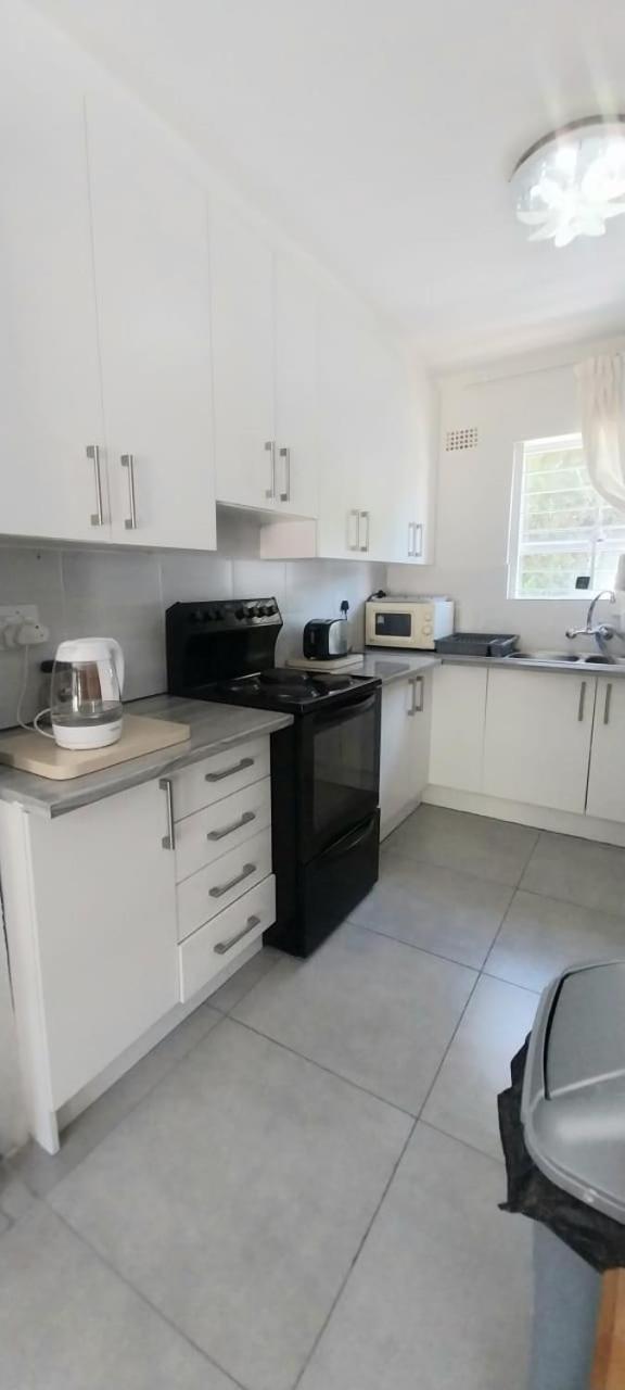 Lakeside Guest House Cape Town Room photo