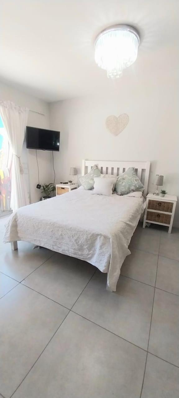 Lakeside Guest House Cape Town Room photo